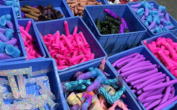 wholesale-sex-toy-silicone-dildos-fantasy-alien-creature-dildos